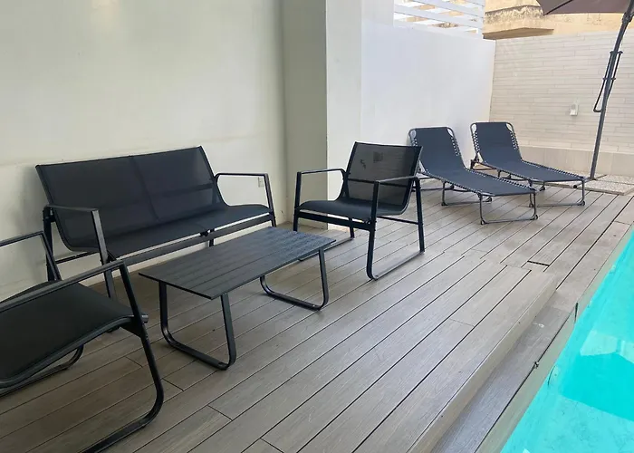 St Julians Apt With Pool